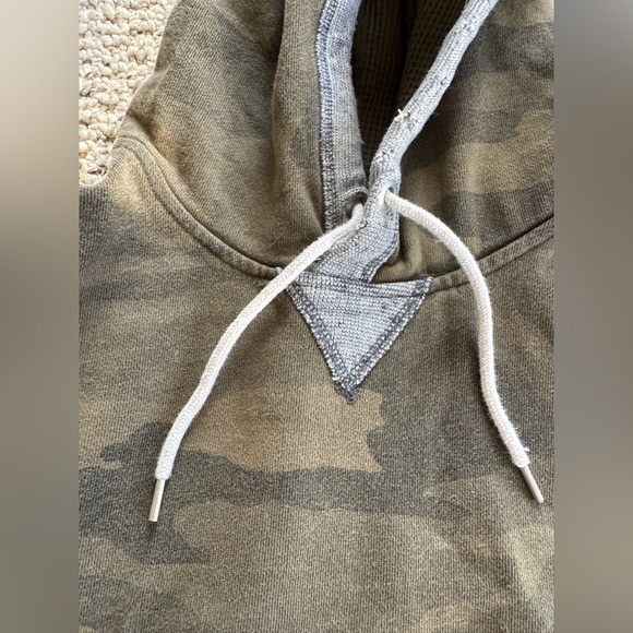 Abercrombie and Fitch Mens Camo Sweatshirt Sz S Small Pullover Hoodie EUC - Picture 3 of 5